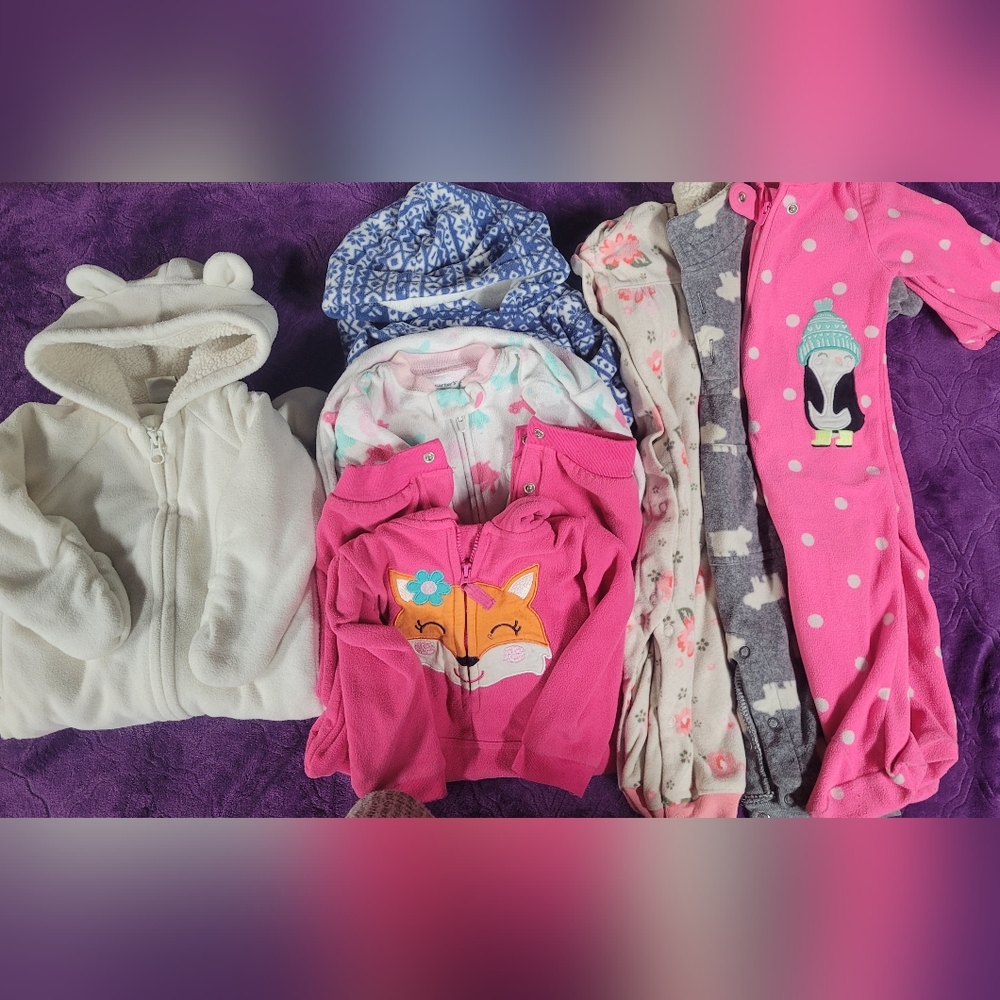 Infant sleeper lot